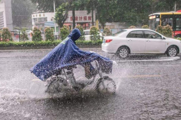 武漢暴雨車被水淹了怎么處理