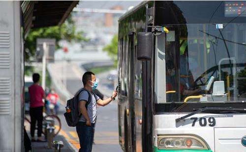 6月中旬起武漢公交取消掃碼乘車