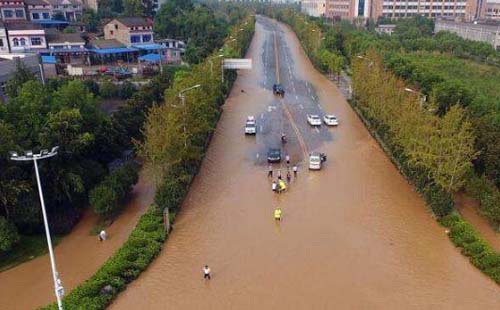 近日湖北大到暴雨發(fā)生水災(zāi)如何自救