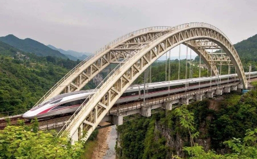 湖北恩施宜萬鐵路高坪站什么時候通車