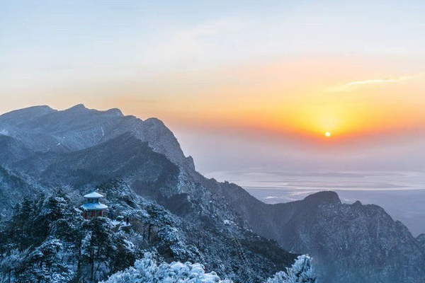 廬山好玩嗎 廬山旅游攻略（景點推薦+門票+交通）