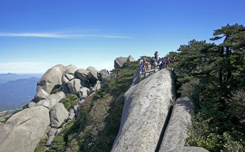 10月15日起安徽天柱山及潛山八大景區(qū)對武漢游客免門票