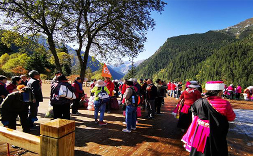 四川九寨溝景區(qū)十一國慶門票已經(jīng)售罄(9月30日-10月6日)