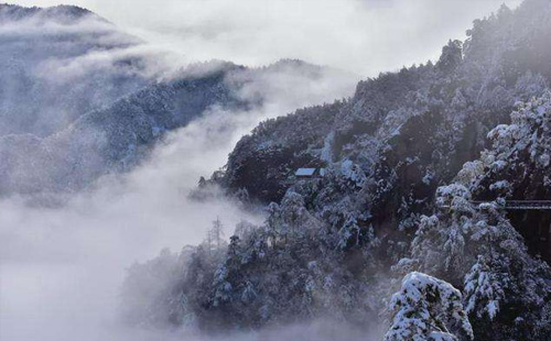 滑雪場(chǎng)1.jpg