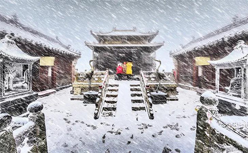 武當山景區(qū)因大雪暫時閉園