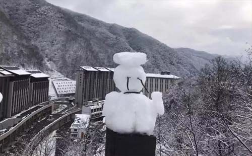 湖北神農(nóng)架第二屆堆雪人大賽開啟（報名方式+投稿時間）