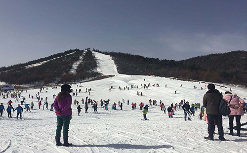 神農(nóng)架國(guó)際滑雪場(chǎng)攻略2019(門票價(jià)格+酒店+預(yù)約電話+開(kāi)放時(shí)間)