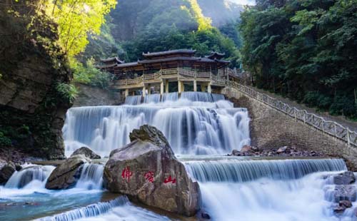 10月19日起湖北佛寶山景區(qū)提檔升級(jí)暫停營業(yè)